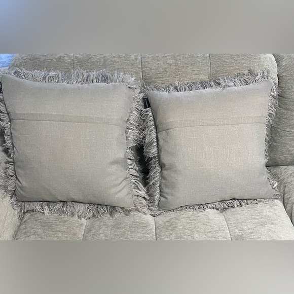 SAFAVIEH Two Large Gray Shag Metallic Silver Decorative Throw Pillows - Picture 10 of 17